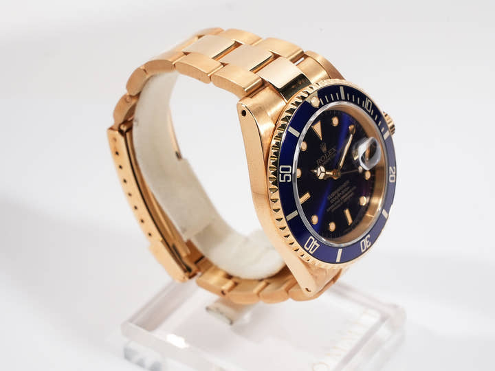 Rolex Submariner Date Ref. 16618 Yellow Gold Blue Dial