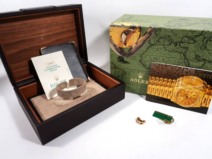 Rolex Submariner Date Ref. 16618 Yellow Gold Blue Dial