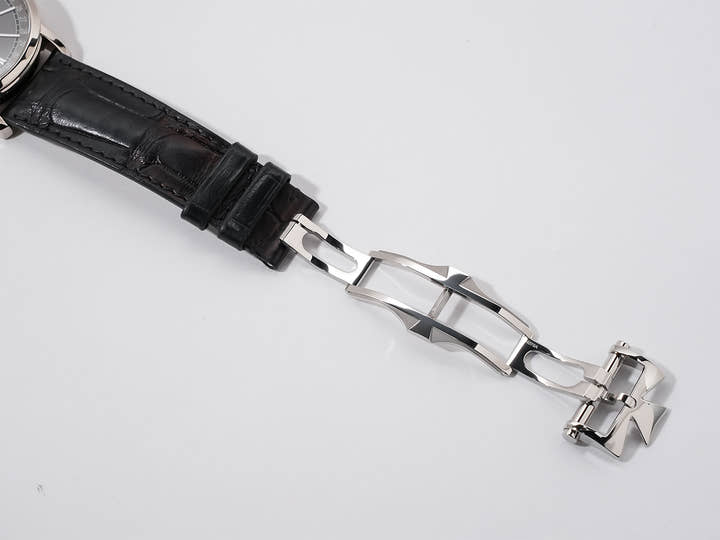 Vacheron Constantin Traditionnelle Complete Calendar Ref. 4010T/000G-B740 18K White Gold Gray Dial Excellent Condition zgh9u2j2