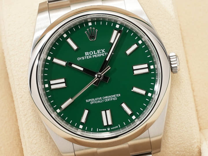 ロレックス オイスターパーペチュアル41 Ref.124300 ステンレススチール グリーン文字盤