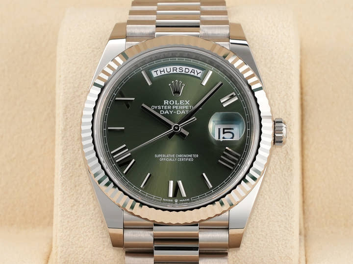 ロレックス デイデイト40 Ref.228239 ホワイトゴールド オリーブグリーン文字盤