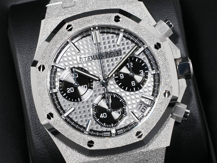 オーデマピゲ ロイヤルオーク クロノグラフ Ref.26240BC.GG.1324BC.01 ホワイトゴールド グレー/ブラック文字盤