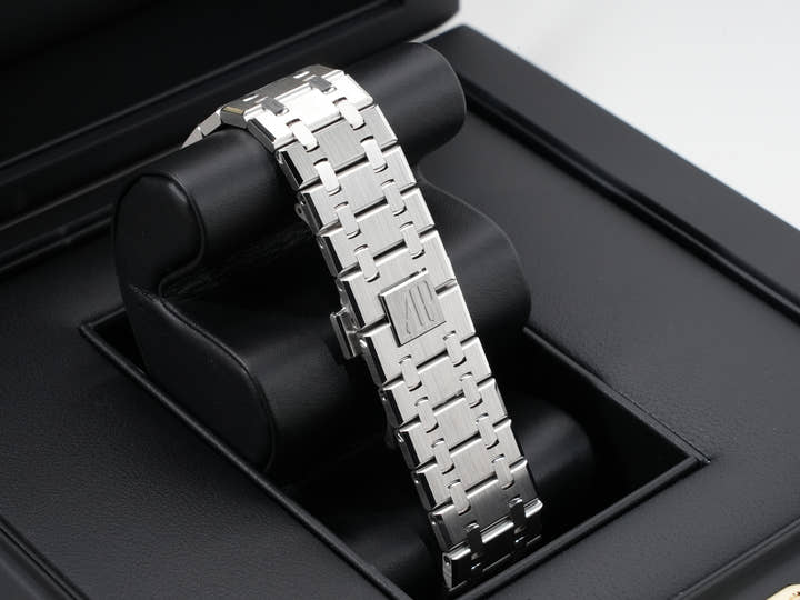 オーデマピゲ ロイヤルオーク Ref.15503BC.OO.1220BC.01 ホワイトゴールド ブルー文字盤