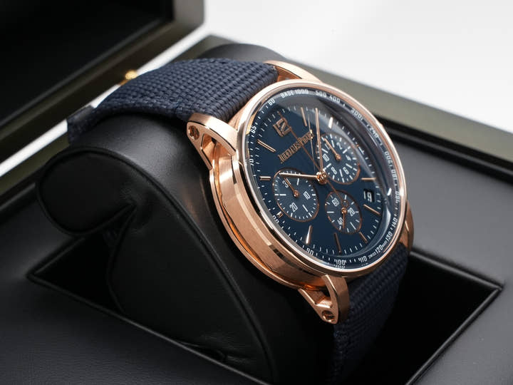 オーデマピゲ CODE 11.59 バイ オーデマ ピゲ クロノグラフ Ref.26393OR.OO.A321CR.01 ピンクゴールド ブルーラッカー文字盤