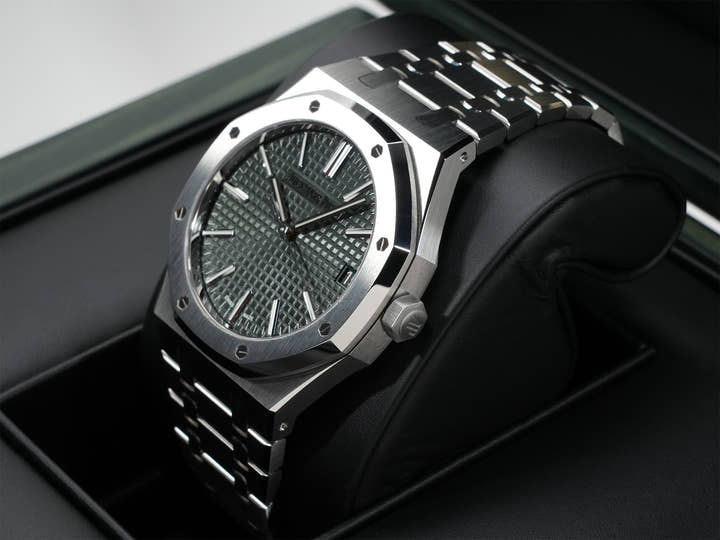 オーデマピゲ ロイヤルオーク 50周年記念 Ref.15510ST.OO.1320ST.04 ステンレススチール カーキグリーン文字盤