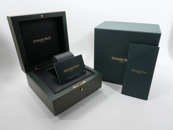 オーデマピゲ ロイヤルオーク 50周年記念 Ref.15510ST.OO.1320ST.04 ステンレススチール カーキグリーン文字盤