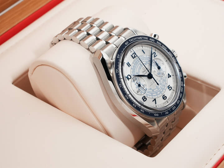 オメガ スピードマスター クロノスコープ コーアクシャル マスター クロノメーター クロノグラフ 43MM Ref.329.30.43.51.02.001 シルバー文字盤 美品 a59h8s2z