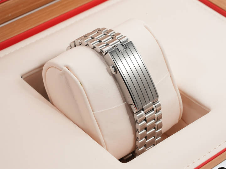 オメガ スピードマスター クロノスコープ コーアクシャル マスター クロノメーター クロノグラフ 43MM Ref.329.30.43.51.02.001 シルバー文字盤 美品 a59h8s2z