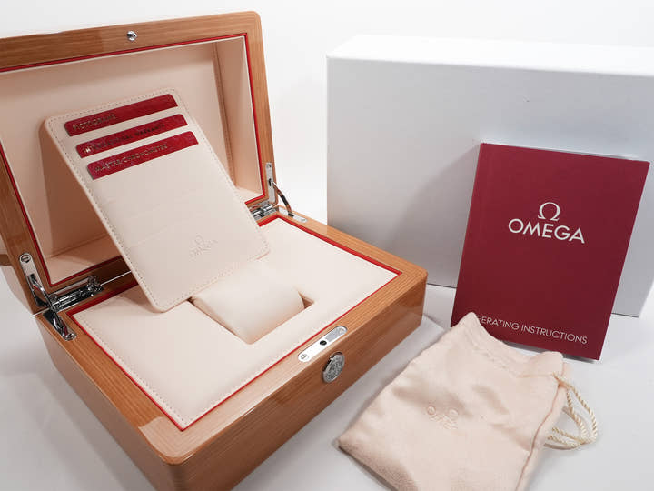 オメガ スピードマスター クロノスコープ コーアクシャル マスター クロノメーター クロノグラフ 43MM Ref.329.30.43.51.02.001 シルバー文字盤 美品 a59h8s2z