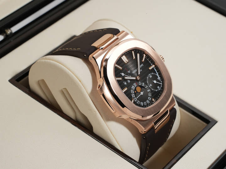 パテックフィリップ ノーチラス Ref.5712R-001 ローズゴールド ブラック ブラウン文字盤
