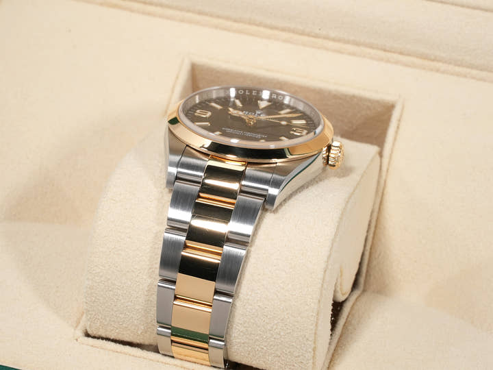 ロレックス エクスプローラー36 Ref.124273 ステンレススチール/イエローゴールド ブラック文字盤