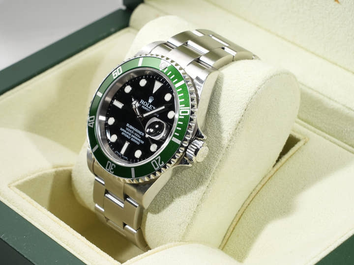 Rolex Submariner Date Ref. 16610LV Stainless Steel Black Dial