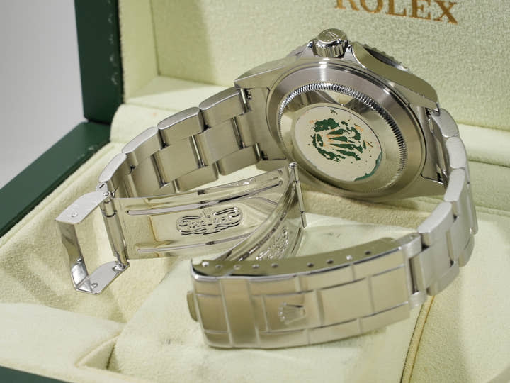 Rolex Submariner Date Ref. 16610LV Stainless Steel Black Dial