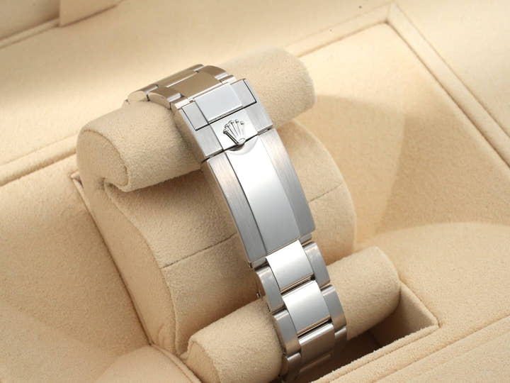 ロレックス デイトナ Ref.116506 プラチナ アイスブルー文字盤