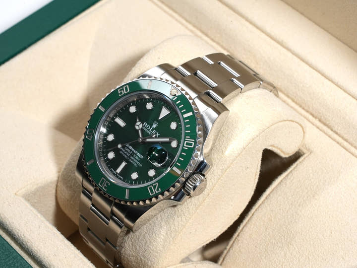 ロレックス サブマリーナー デイト Ref.116610LV ステンレススチール グリーン文字盤