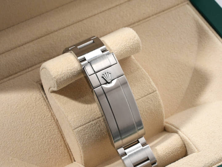 ロレックス サブマリーナー デイト Ref.116610LV ステンレススチール グリーン文字盤