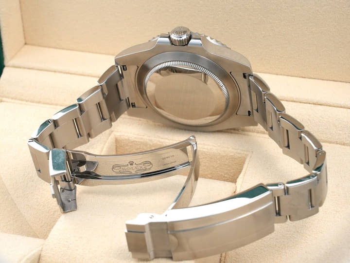 ロレックス サブマリーナー デイト Ref.116610LV ステンレススチール グリーン文字盤