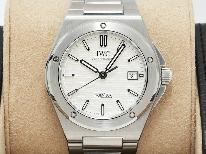 IWC インヂュニア オートマティック 40 Ref.IW328902 ホワイト文字盤 美中古 h99ahmq7