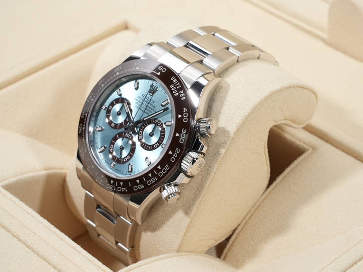 ロレックス デイトナ Ref.116506 プラチナ アイスブルー文字盤