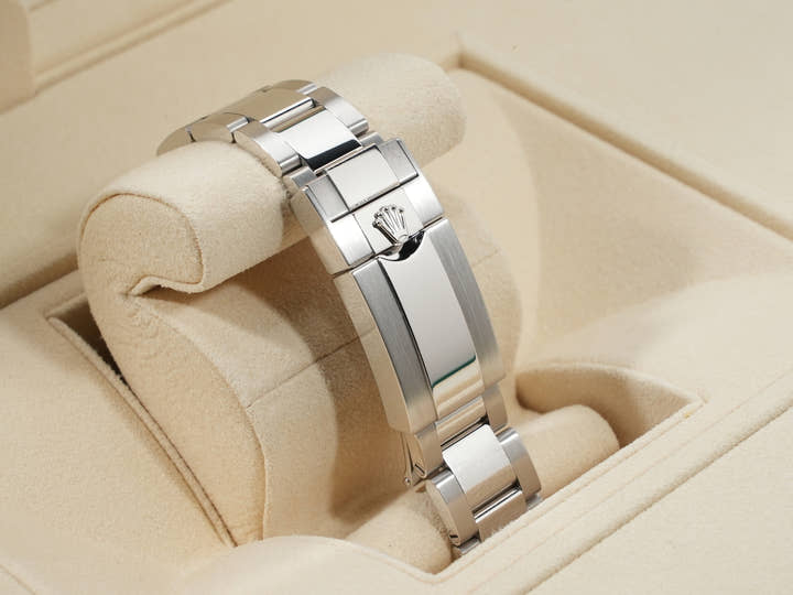 ロレックス デイトナ Ref.116506 プラチナ アイスブルー文字盤