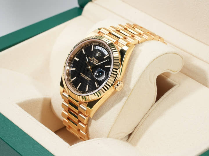 ロレックス デイデイト40 Ref.228238 イエローゴールド ブラック文字盤