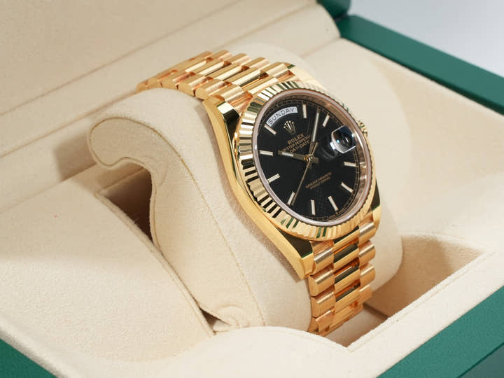 ロレックス デイデイト40 Ref.228238 イエローゴールド ブラック文字盤