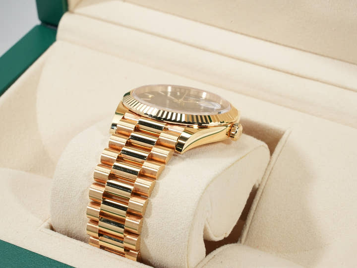 ロレックス デイデイト40 Ref.228238 イエローゴールド ブラック文字盤