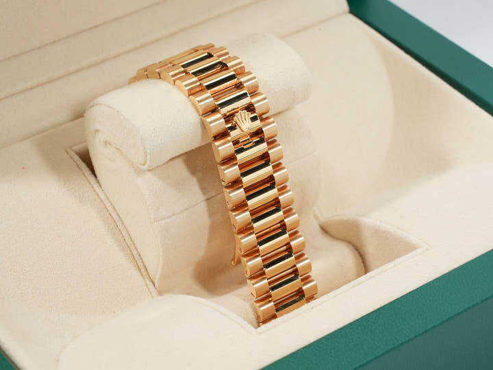 ロレックス デイデイト40 Ref.228238 イエローゴールド ブラック文字盤