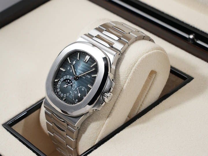 パテックフィリップ ノーチラス プチコンプリケーション Ref.5712/1A-001 ステンレススチール ブルー文字盤