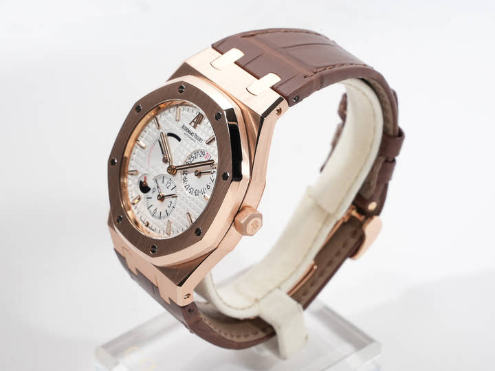 オーデマピゲ ロイヤルオーク デュアルタイム Ref.26120BA.OO.D088CR.01 イエローゴールド シルバー文字盤