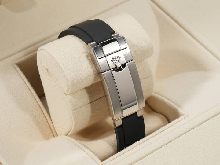 ロレックス デイトナ Ref.116589TBR ホワイトゴールド ブラックxシルバー文字盤