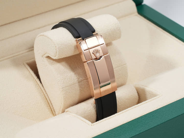 ロレックス ヨットマスター37 Ref.268655 エバーローズゴールド ブラック文字盤