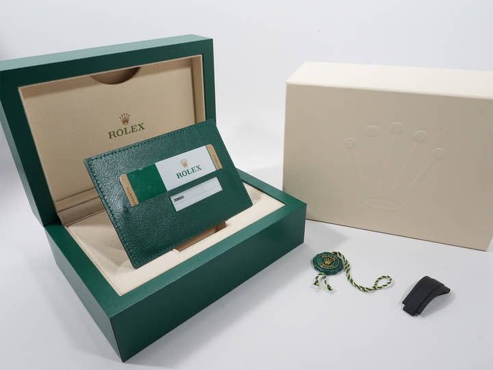 ロレックス ヨットマスター37 Ref.268655 エバーローズゴールド ブラック文字盤