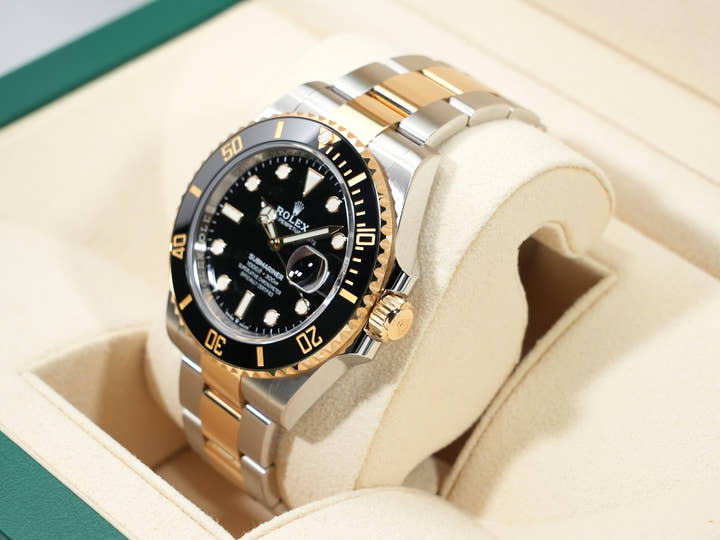 ロレックス サブマリーナー デイト Ref.126613LN ステンレススチール/イエローゴールド ブラック文字盤