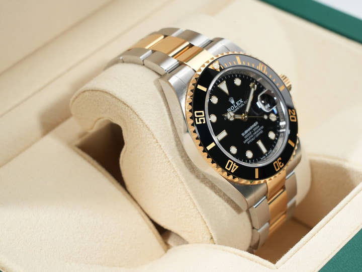 ロレックス サブマリーナー デイト Ref.126613LN ステンレススチール/イエローゴールド ブラック文字盤