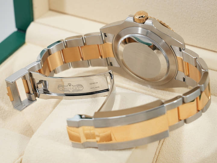 ロレックス サブマリーナー デイト Ref.126613LN ステンレススチール/イエローゴールド ブラック文字盤