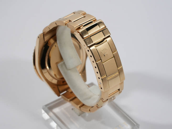 Rolex Submariner Date Ref. 16808 Yellow Gold Black Dial