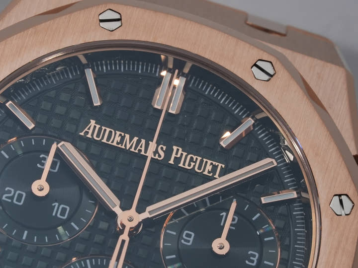 オーデマピゲ ロイヤルオーク クロノグラフ Ref.26240OR.OO.1320OR.04 ピンクゴールド カーキグリーン文字盤