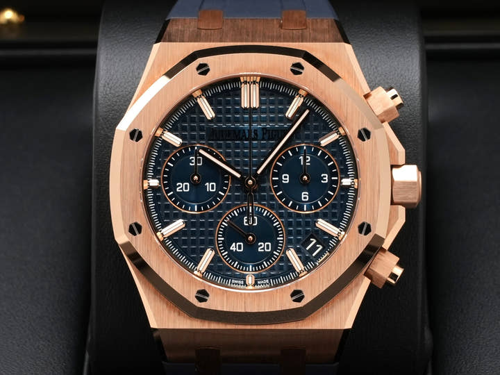 オーデマピゲ ロイヤルオーク クロノグラフ 50周年記念 Ref.26240OR.OO.D315CR.01 ピンクゴールド ナイトブルー文字盤