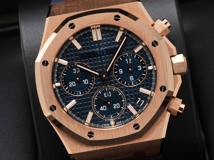 オーデマピゲ ロイヤルオーク クロノグラフ 50周年記念 Ref.26240OR.OO.D315CR.01 ピンクゴールド ナイトブルー文字盤