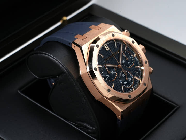 オーデマピゲ ロイヤルオーク クロノグラフ 50周年記念 Ref.26240OR.OO.D315CR.01 ピンクゴールド ナイトブルー文字盤