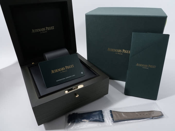 オーデマピゲ ロイヤルオーク クロノグラフ 50周年記念 Ref.26240OR.OO.D315CR.01 ピンクゴールド ナイトブルー文字盤