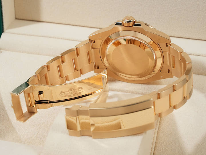 Rolex Submariner Date Ref. 126618LB Yellow Gold Blue Dial