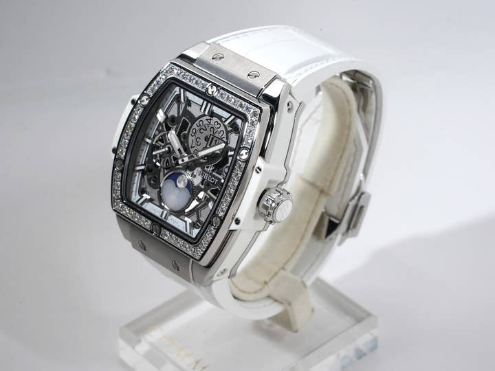 ウブロ スピリット オブ ビッグバン チタニウム ムーンフェイズ ダイヤモンド Ref.647.NE.2070.RW.1204 スケルトン文字盤 美中古 5hdbqzgt