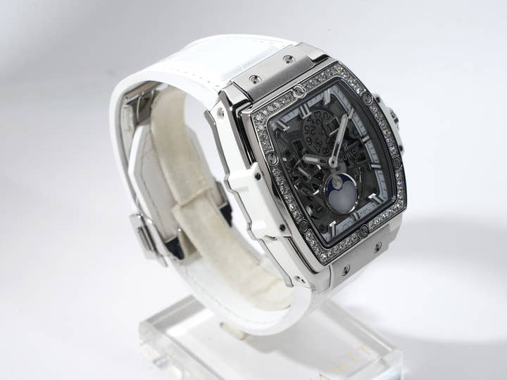 ウブロ スピリット オブ ビッグバン チタニウム ムーンフェイズ ダイヤモンド Ref.647.NE.2070.RW.1204 スケルトン文字盤 美中古 5hdbqzgt