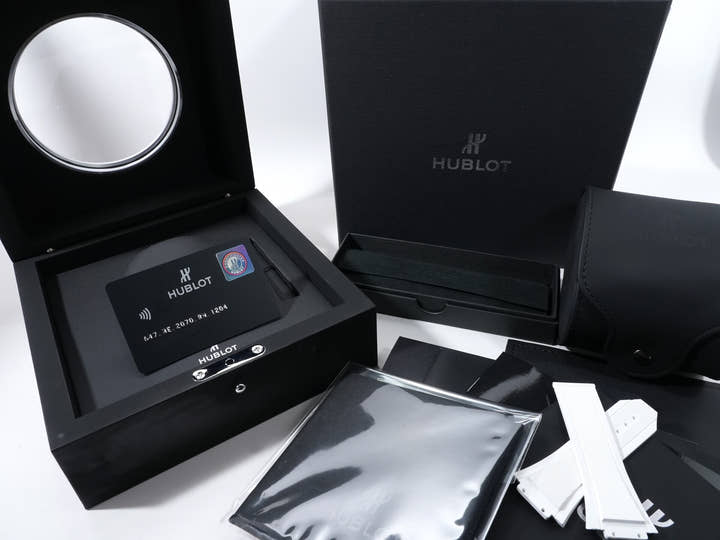 ウブロ スピリット オブ ビッグバン チタニウム ムーンフェイズ ダイヤモンド Ref.647.NE.2070.RW.1204 スケルトン文字盤 美中古 5hdbqzgt