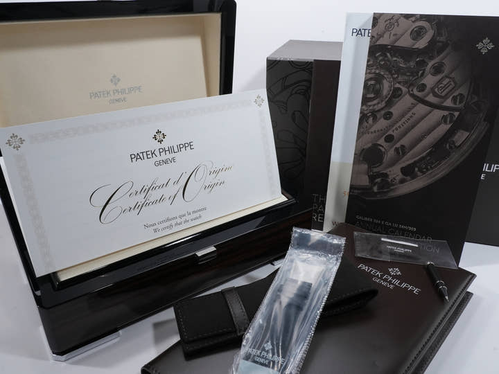 パテックフィリップ ノーチラス アニュアルカレンダー ムーンフェイズ Ref.5726A-001 ステンレススチール ブラック文字盤