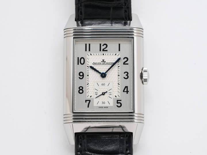 ジャガールクルト レベルソ クラシック ラージ デュオ スモールセコンド Ref.Q3848420 シルバー/ブラック文字盤 中古 cozu2n2h