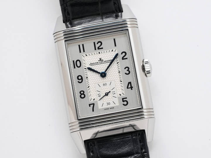 ジャガールクルト レベルソ クラシック ラージ デュオ スモールセコンド Ref.Q3848420 シルバー/ブラック文字盤 中古 cozu2n2h