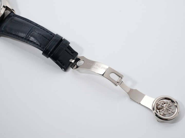 パテックフィリップ コンプリケーション ワールドタイム クロノグラフ Ref.5930G-010 ホワイトゴールド ブルー文字盤